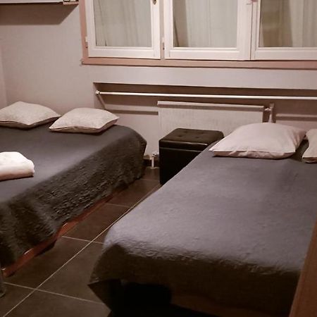 Grand Appartement Fonctionnel Et Calme Sur Lyon8 A 2 Pas Du Metro المظهر الخارجي الصورة